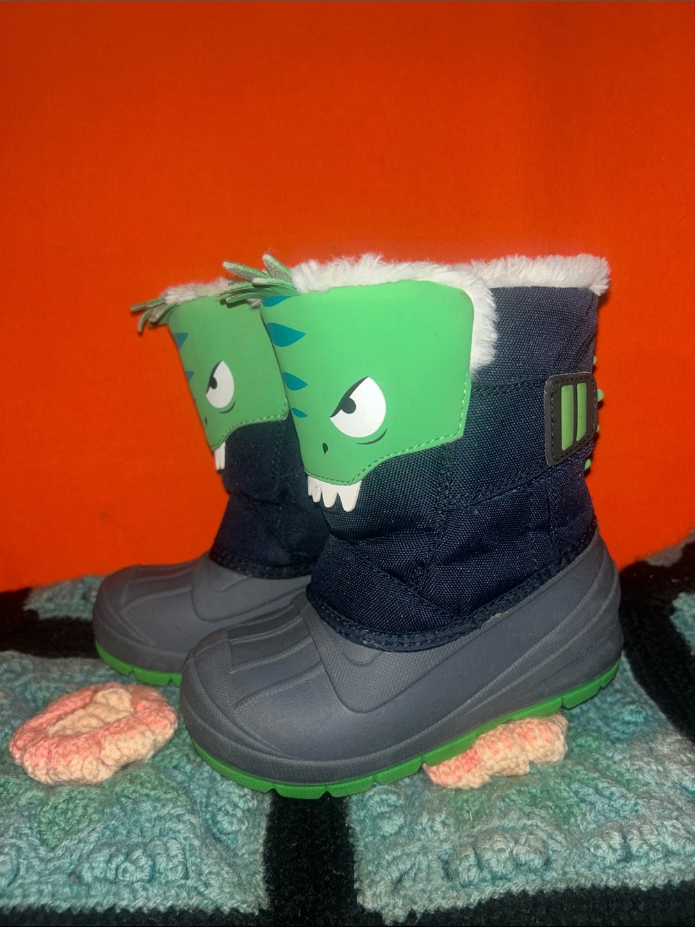 Kids Green Monster Snow Boots - Cozy Lined Winter Boots (toddler 9)